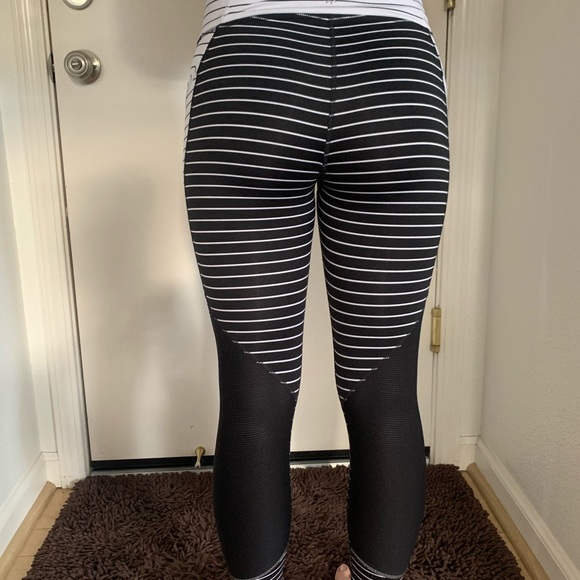 Athleta leggings - Picture 3 of 3